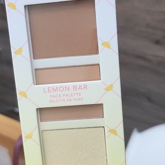 Lemon Bar Vegan Face Pallet Matte and Shimmer - Picture 3 of 7